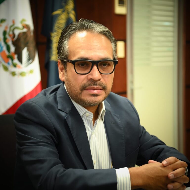 Afina la Secretaría Académica Universitaria los preparativos académicos, el uso de tecnologías y capacitación docente rumbo al ciclo escolar 2026-2027