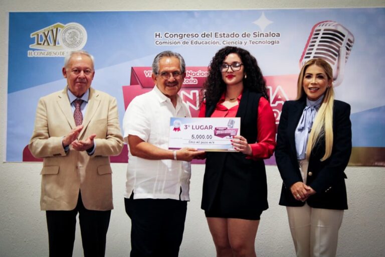 Entre la pasión por la palabra y el compromiso con la paz, estudiante de Estudios Internacionales de la UAS destaca en el Concurso Nacional de Oratoria “Juan Escutia”