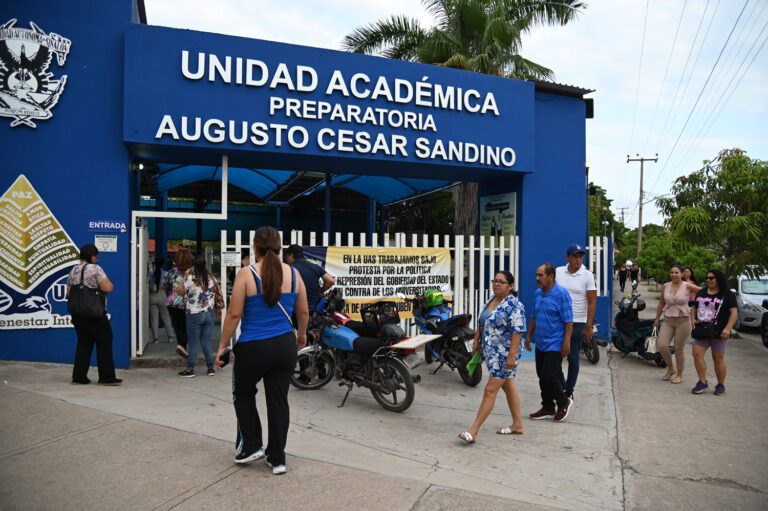 Padres de familia de la Preparatoria Augusto César Sandino se unen al Pacto Social con la UAS, al ser la mejor opción para la formación integral de sus hijos